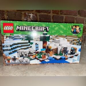 LEGO Minecraft The Polar Igloo 21142 Building Kit 278 Pieces Discontinued NEW